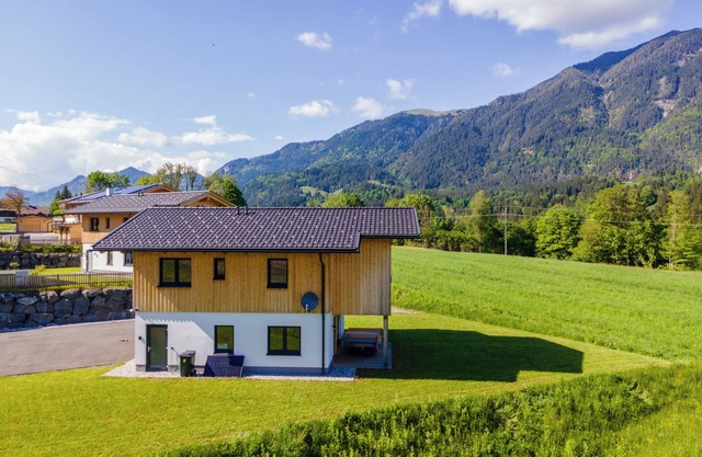 Beautiful house with lovely mountain views