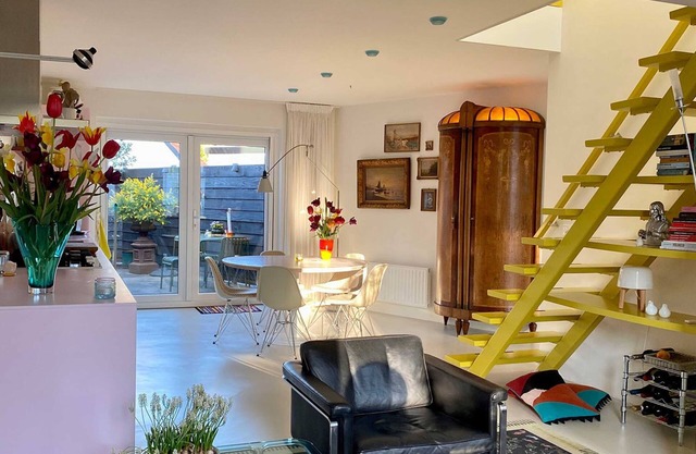 Hermosa casa con muebles de diseño de lujo en Kortgene ubicada en Veerse Meer.