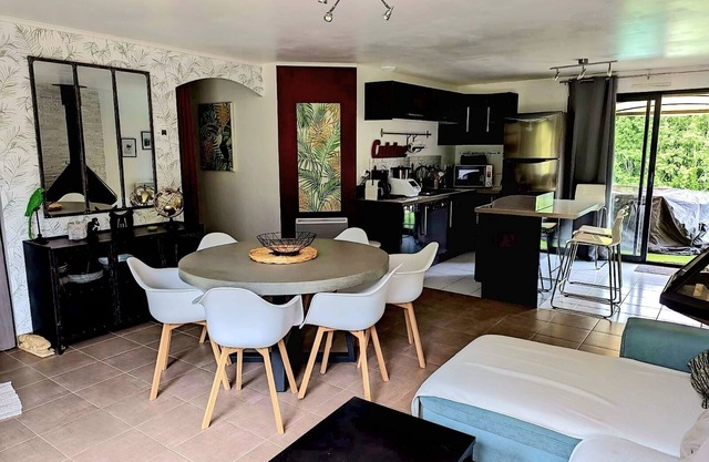 Hermosa casa con piscina