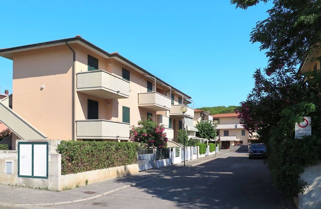 Precioso apartamento para 5 personas con TV, balcón y aparcamiento