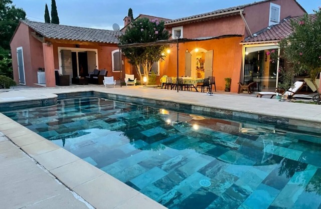 gran villa hermosa en una zona tranquila a 30 minutos del mar