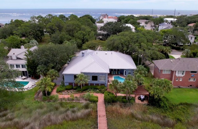 Beautiful Large Home with Pool, Riverfront Dock, Gourmet Kitchen and Kids' Bunk Room.