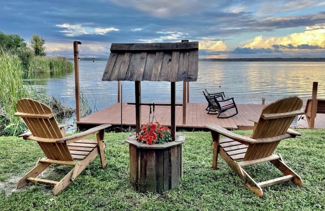 Beautiful lake front house