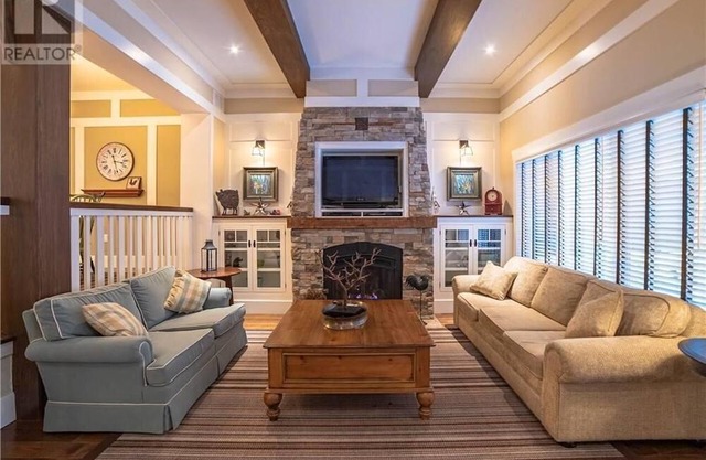 Beautiful Lake Front Cottage on Lake of Bays