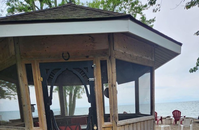 Hermosa Lakehouse -Lake Erie playa privada - Harrow