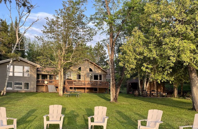 NEW! 6500 sqft White Iron Lodge, ELY MN (near Boundary Waters)