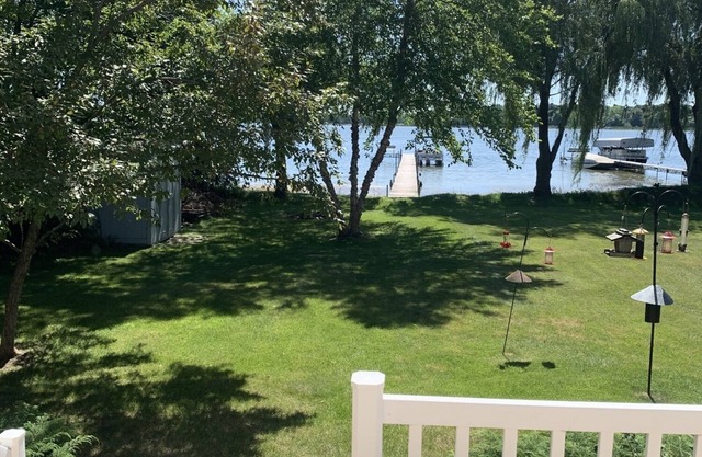 Beautiful Linwood Lake Home 45 minutes from Minneapolis