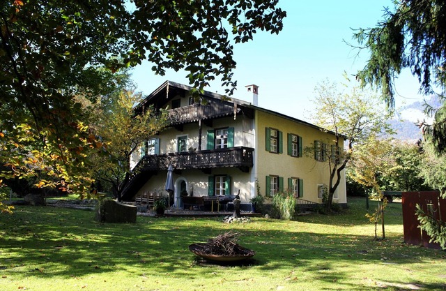 Hermosa: casa de campo catalogada en medio de un parque del palacio