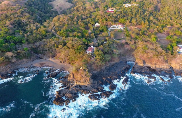 Hermosa casa de playa ubicada