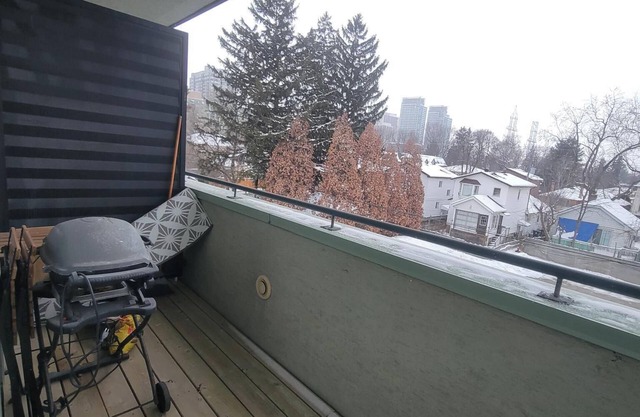 Beautiful loft right by the subway