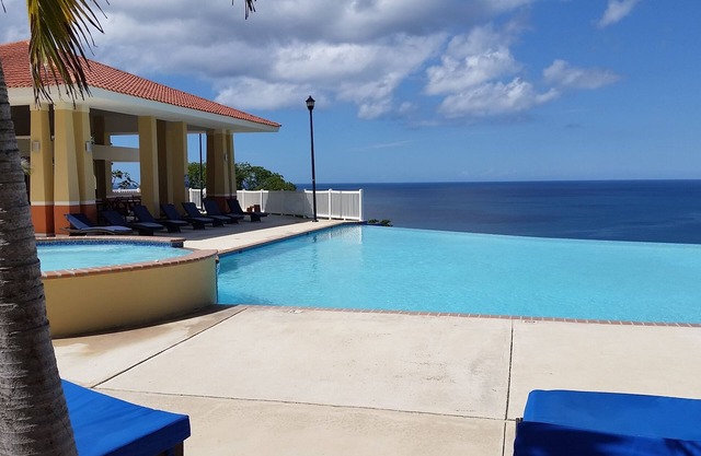 Hermoso estilo mediterráneo con vista al mar Villa, espectaculares puestas de sol!
