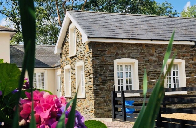 Beautiful Mews Lodge, en el campo, a 0. 8 millas del centro de la ciudad.