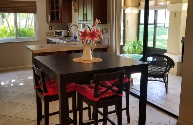 Hermosa Miami Lakehouse para familias 3 dormitorios / 2 baños / para 6 personas
