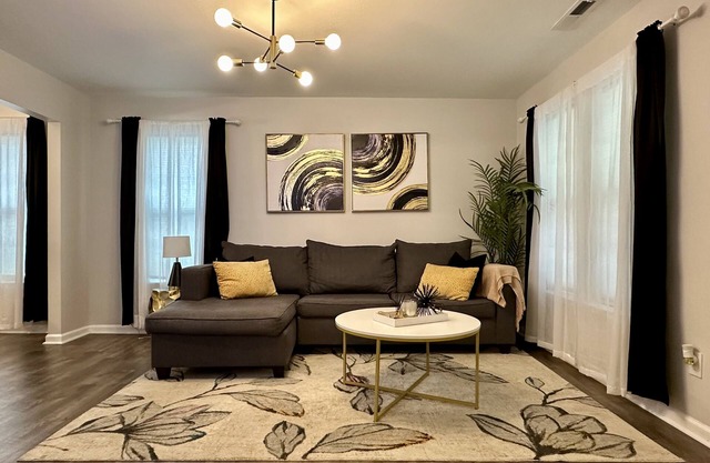 Beautiful Modern House 5 minutes To Downtown Raleigh