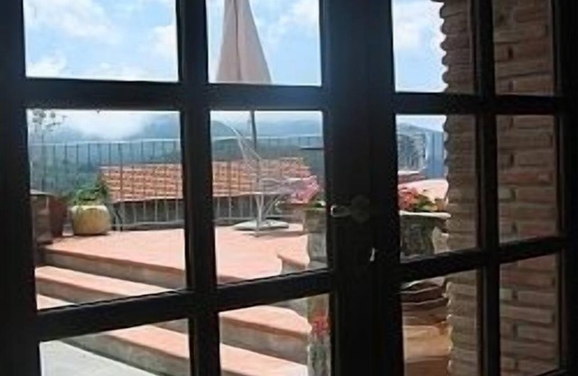 Una hermosa casa toscana con piscina privada y vistas impresionantes
