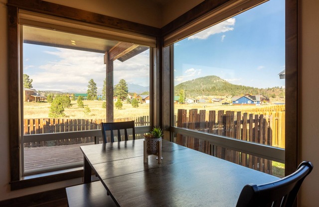 Beautiful New Home | Mountain Views, Fenced Yard