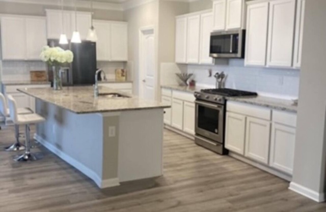 Beautiful New Water front home minutes away from New Orleans !!