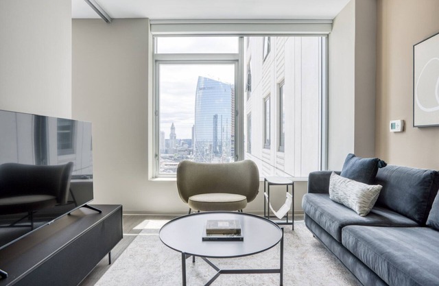 Beautiful North Station 1BR w/ Gym & W/D, near TD Garden, by Blueground
