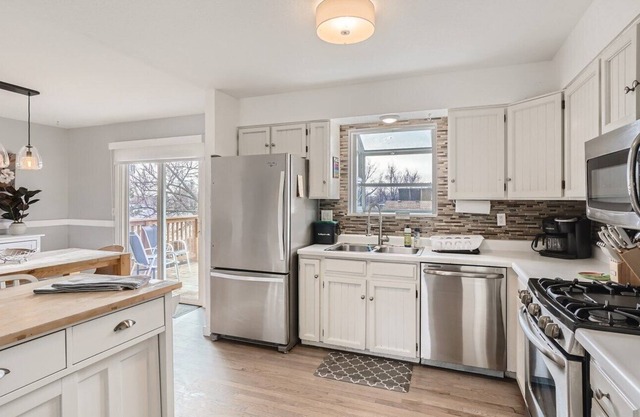 Beautiful Oasis - Dog Friendly House!