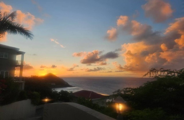 Beautiful ocean views throughout. Conveniently located near town. Large porch!