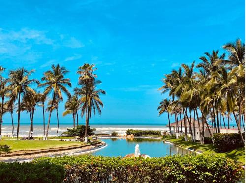 Beautiful oceanfront 2 Bedroom and free WIFI