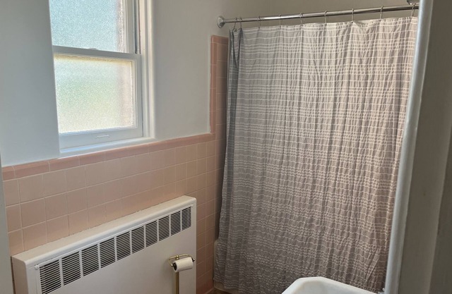 Beautiful One bedroom apartment in historic Galen Campus