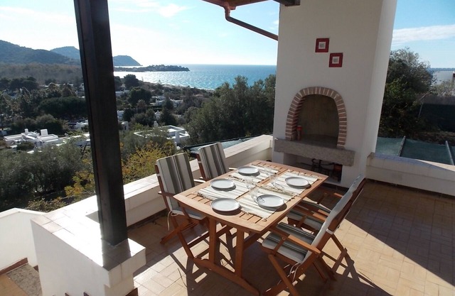 BEAUTIFUL PANORAMIC VILLA 5 MIN FROM GEREMEAS BEACH