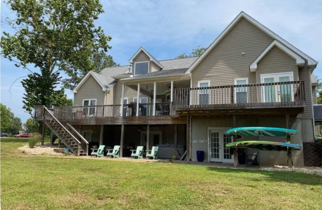 Beautiful peaceful home on Lake Anna. Home includes a hot tub and pool table!