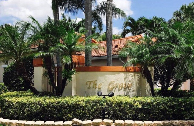 Hermoso campo de golf privado cerrado Pembroke Pines 3/2 con garaje y servicios públicos.