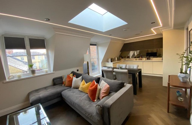 Beautiful Penthouse in centre of Winchester
