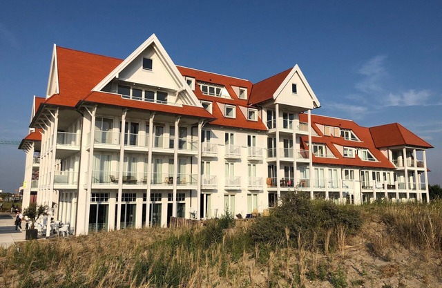 Precioso ático con espectaculares vistas al mar y piscina