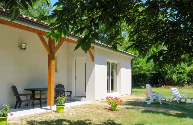 Estupenda casa de vacaciones privada para 4 personas con WIFI, TV, terraza y aparcamiento