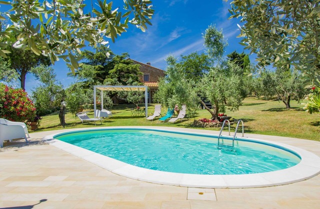Casa de vacaciones privada con WIFI, piscina privada, TV, patio, vista panorámica, aparcamiento