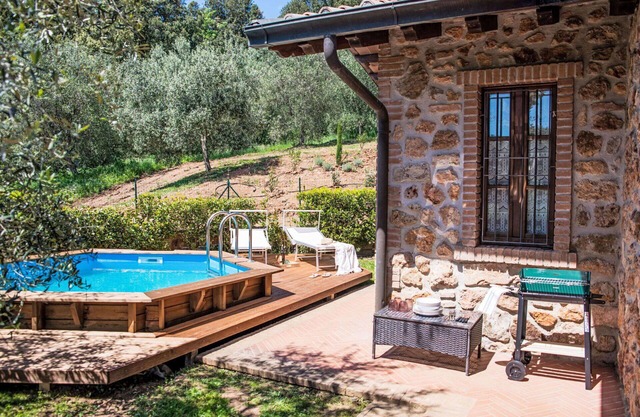 Preciosa casa de vacaciones privada con piscina privada, WIFI, A/C, TV, patio, aparcamiento