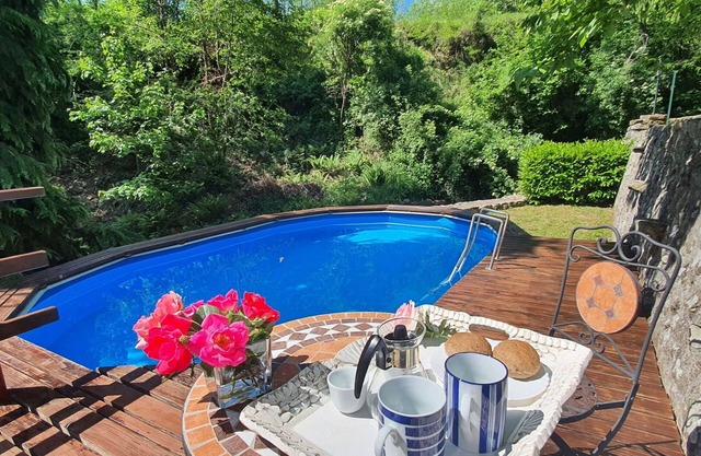 Estupenda casa de vacaciones privada con WIFI, piscina privada, TV, terraza y mascotas permitida