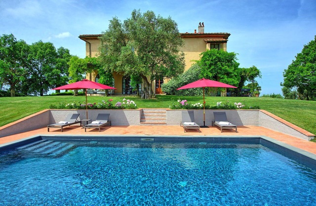 Casa de vacaciones privada con WIFI, A/C, piscina privada, patio, vista panorámica, aparcamiento