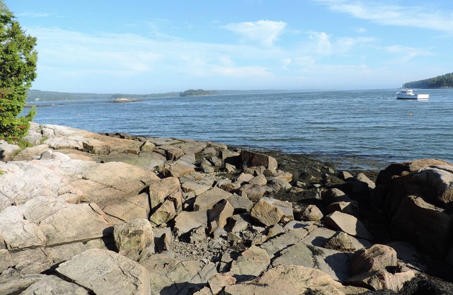 Hermosa, privada, 3 BR frente al mar Cottage en Dyer Bay