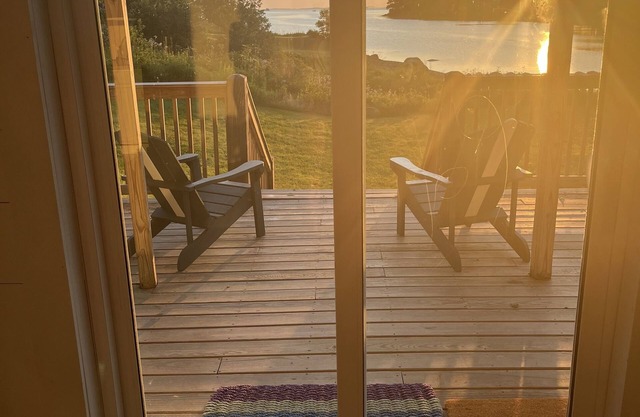 Beautiful Private beach house on 2 acres Located in Owls Head❤️