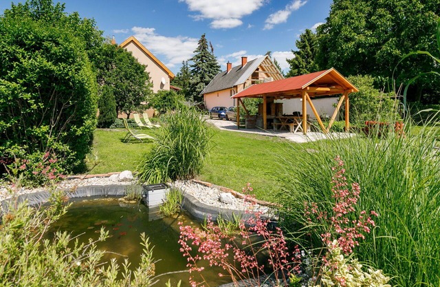 Estupenda casa de vacaciones privada con A/C, WIFI, TV, patio, mascotas permitida y aparcamiento