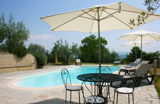 Preciosa casa de vacaciones privada con WIFI, piscina privada, TV, aparcamiento, cerca de Arezzo