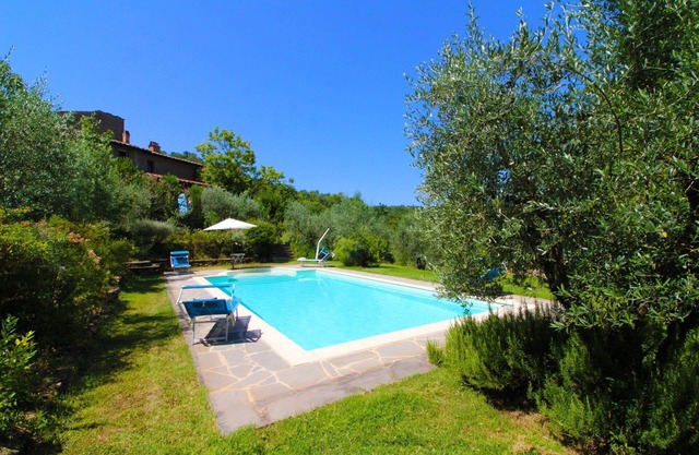 Casa de vacaciones privada con WIFI, piscina privada, A/C, TV, aparcamiento, cerca de Arezzo