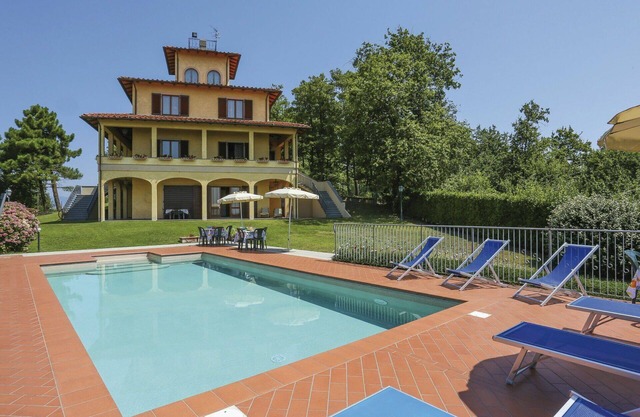 Casa de vacaciones privada con piscina privada, WIFI, TV, terraza, mascotas permitida, aparcamiento