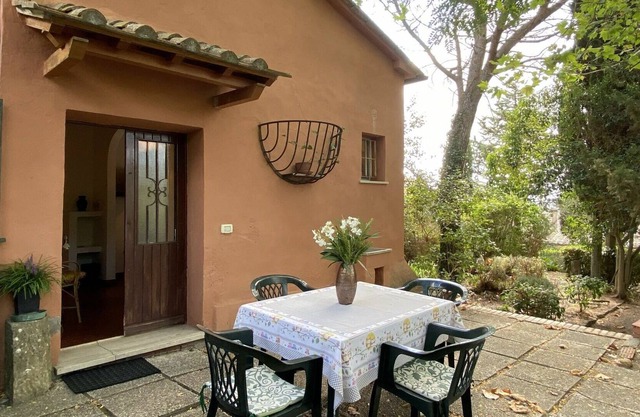 Preciosa casa de vacaciones privada para 3 personas con TV, terraza y aparcamiento