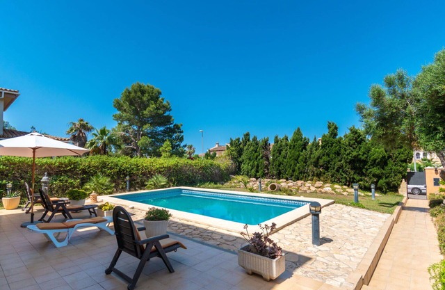 Preciosa casa de vacaciones privada con piscina privada, A/C, WIFI, TV, patio y aparcamiento
