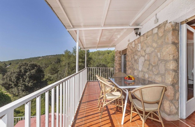 Preciosa casa de vacaciones privada con WIFI, piscina privada, A/C, TV, terraza y aparcamiento