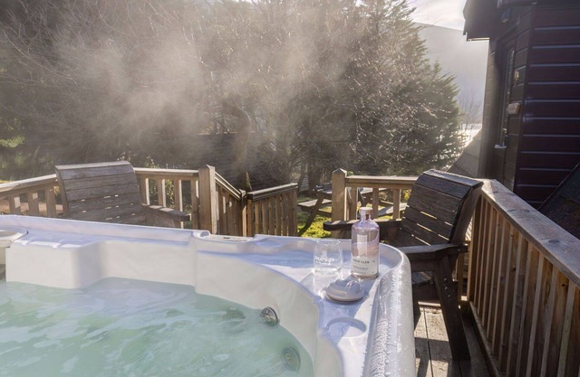Preciosa casa de vacaciones privada con jacuzzi, WIFI, TV, balcón, vista panorámica, aparcamiento