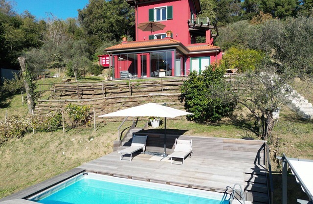 Estupenda casa de vacaciones privada con WIFI, piscina privada, TV, patio, cerca de La Spezia