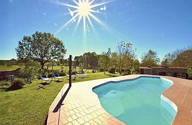 Preciosa casa de vacaciones privada con WIFI, piscina privada, vista panorámica, aparcamiento