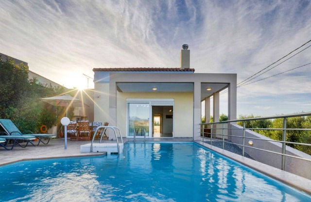 Casa de vacaciones privada con piscina privada, A/C, WIFI, TV, patio, vista panorámica