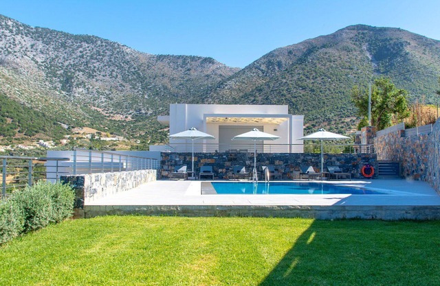 Estupenda casa de vacaciones privada con A/C, WIFI, piscina privada, TV, terraza y aparcamiento